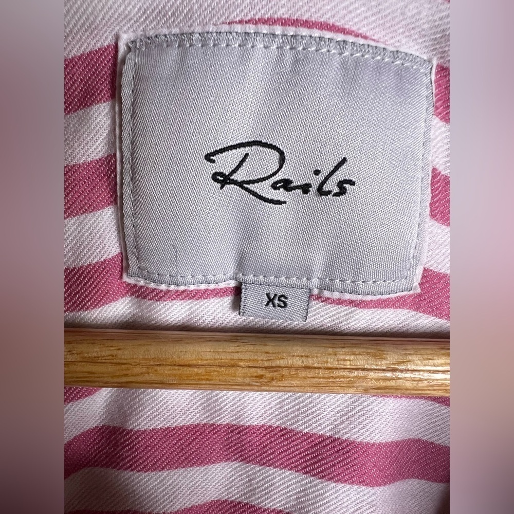 Rails Pink/Red and White Striped Long Sleeve Pajama / Lounge Set in size XSmall - Picture 9 of 10